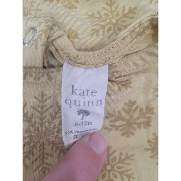 Kate Quinn Baby Girl Bamboo One‎ Piece Ruffle Butt 6-12 Snowflakes Winter #r - Picture 4 of 4